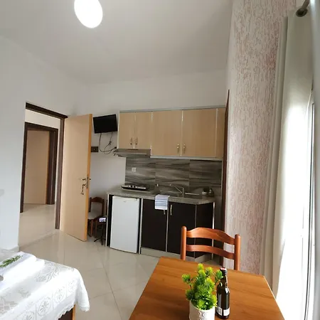 Priftani Apartment *